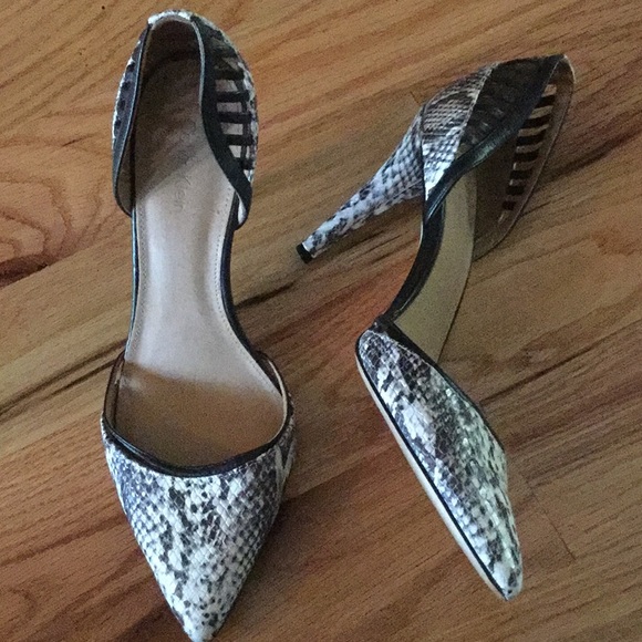 Calvin Klein Gilia snake skin embossed heels - Picture 1 of 5